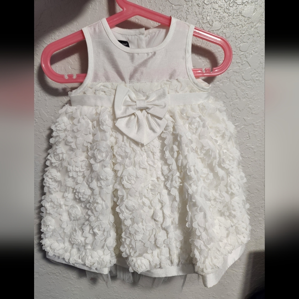 Girls white dress $25